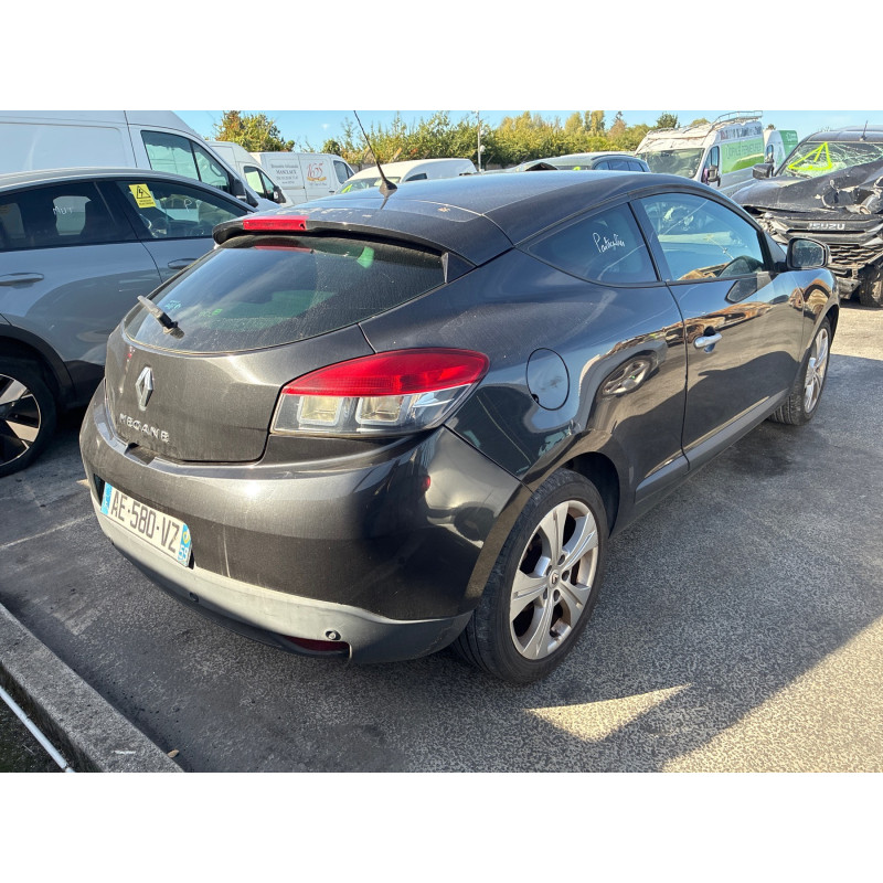 RENAULT MEGANE 3 PHASE 1 COUPE 1.5 DCI - 8V TURBO Photo n°3