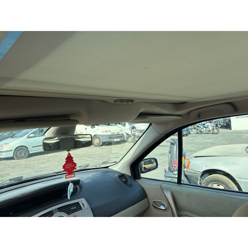 RENAULT SCENIC 2 PHASE 2 1.5 DCI - 8V TURBO Photo n°9