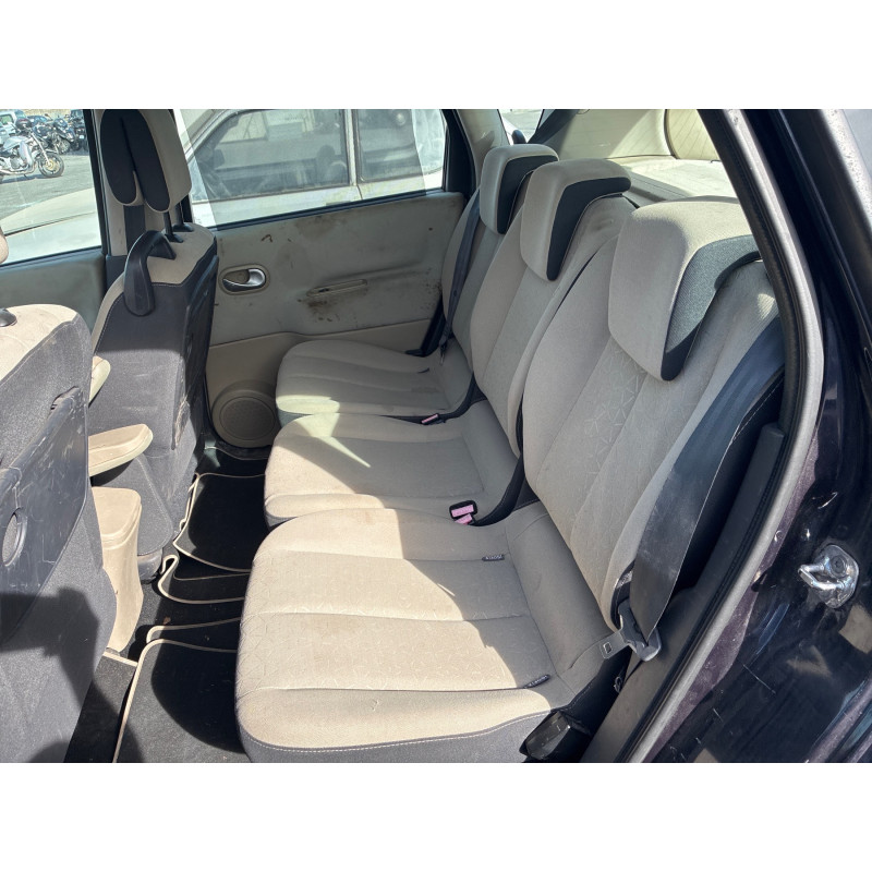 RENAULT SCENIC 2 PHASE 2 1.5 DCI - 8V TURBO Photo n°15