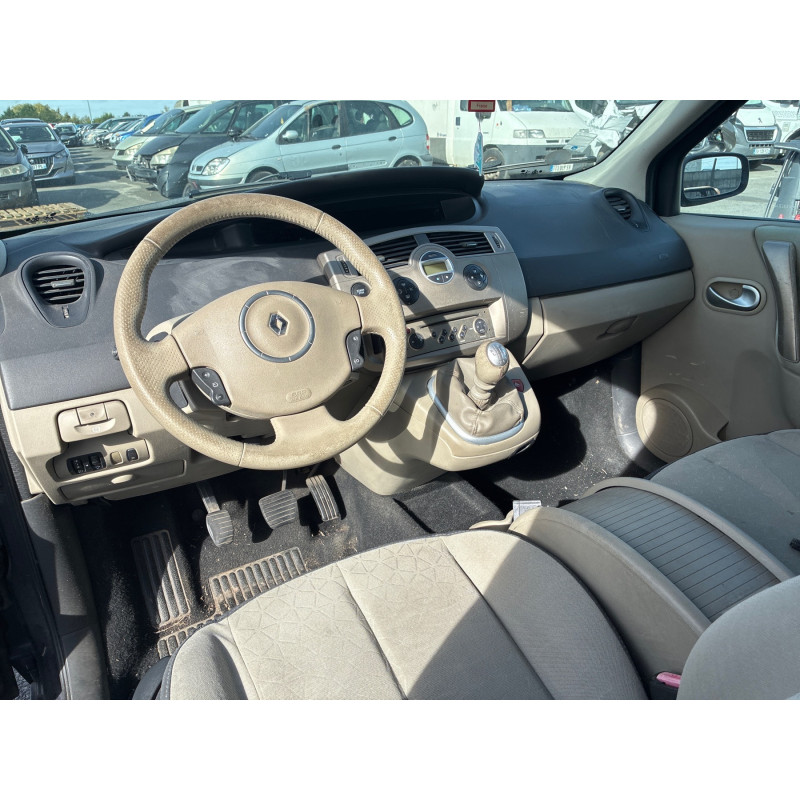 RENAULT SCENIC 2 PHASE 2 1.5 DCI - 8V TURBO Photo n°16