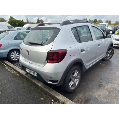 DACIA SANDERO 2 PHASE 2 STEPWAY 1.5 BLUE DCI - 8V TURBO Photo n°1
