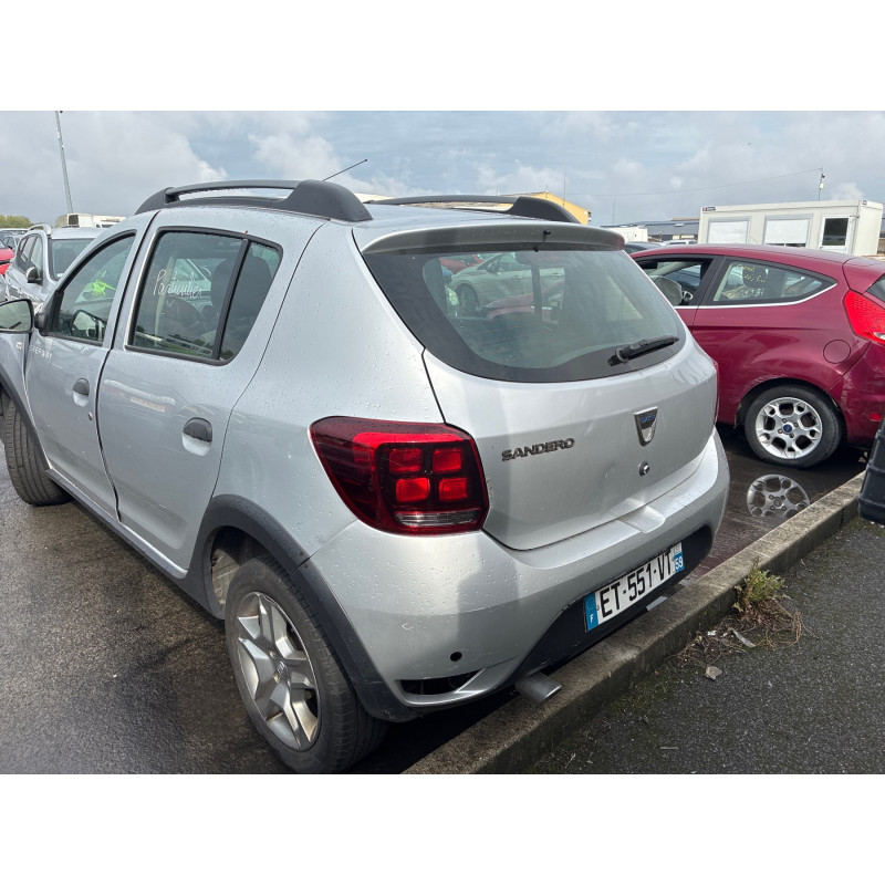 DACIA SANDERO 2 PHASE 2 STEPWAY 1.5 BLUE DCI - 8V TURBO Photo n°2
