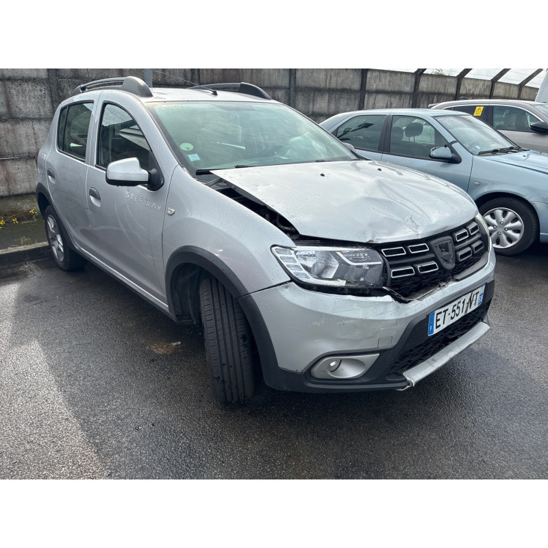 DACIA SANDERO 2 PHASE 2 STEPWAY 1.5 BLUE DCI - 8V TURBO Photo n°4