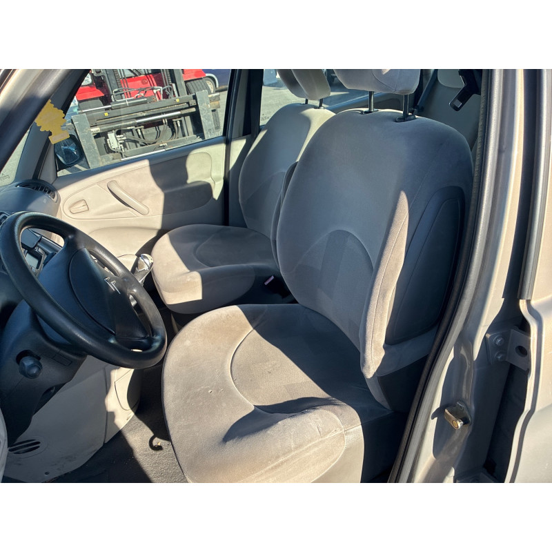 CITROEN XSARA PICASSO PHASE 2 1.6 HDI - 16V TURBO Photo n°13