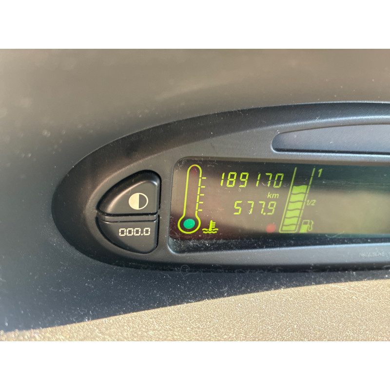 CITROEN XSARA PICASSO PHASE 2 1.6 HDI - 16V TURBO Photo n°19