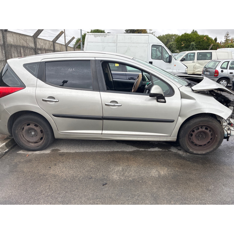 Vitre arriere droit PEUGEOT 207 Photo n°4