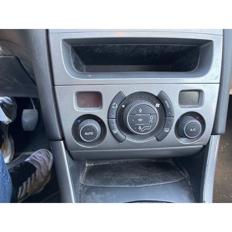 PEUGEOT 308 1 SW PHASE 1 BREAK 1.6 HDI - 16V TURBO Photo n°21