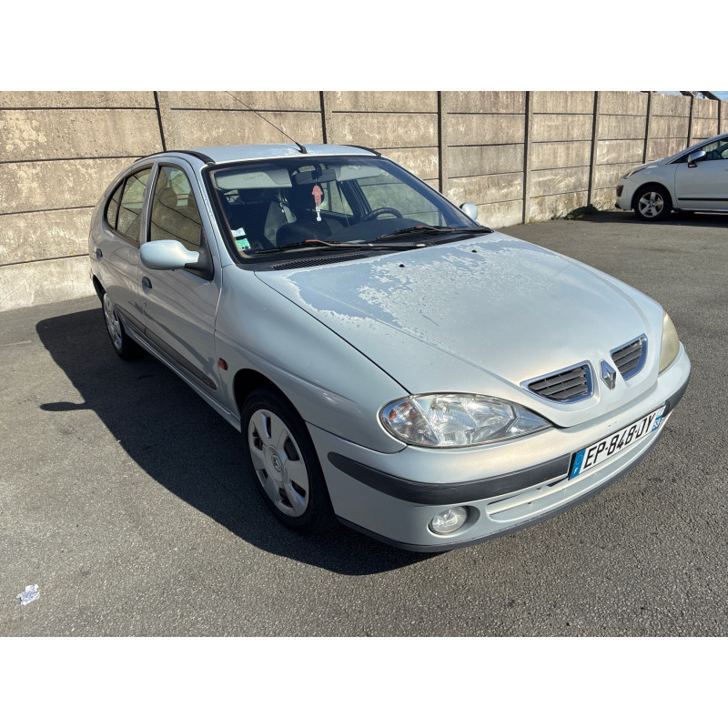 RENAULT MEGANE 1 PHASE 2 1.9 DCI - 8V TURBO Photo n°4