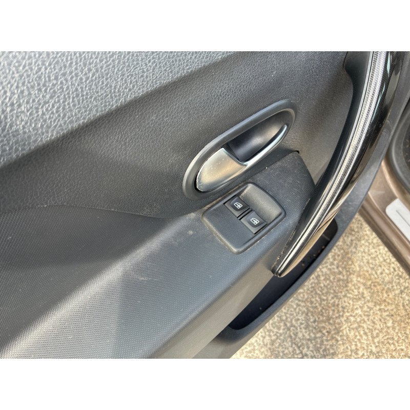 DACIA SANDERO 2 PHASE 2 STEPWAY 1.5 BLUE DCI - 8V TURBO Photo n°11