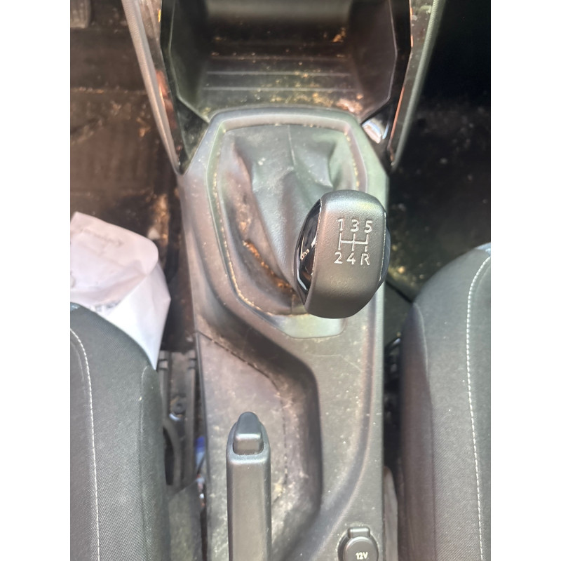 PEUGEOT 208 2 PHASE 1 1.2 VTI - 12V Photo n°4