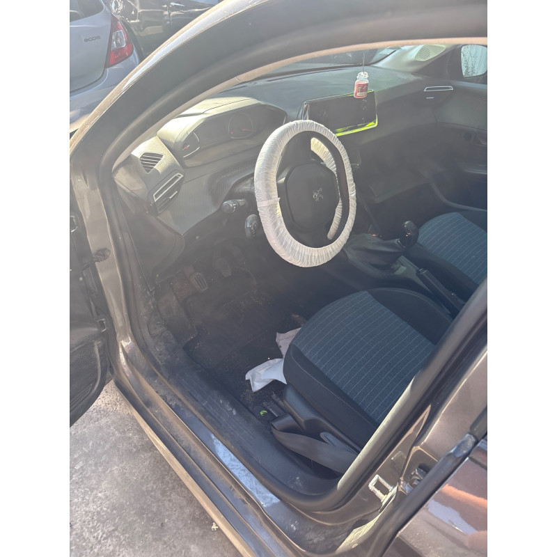 PEUGEOT 208 2 PHASE 1 1.2 VTI - 12V Photo n°8