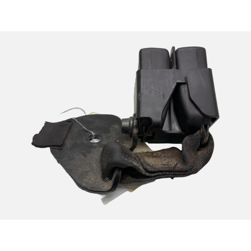 Attache ceinture arriere gauche RENAULT CLIO 2 CAMPUS Photo n°2