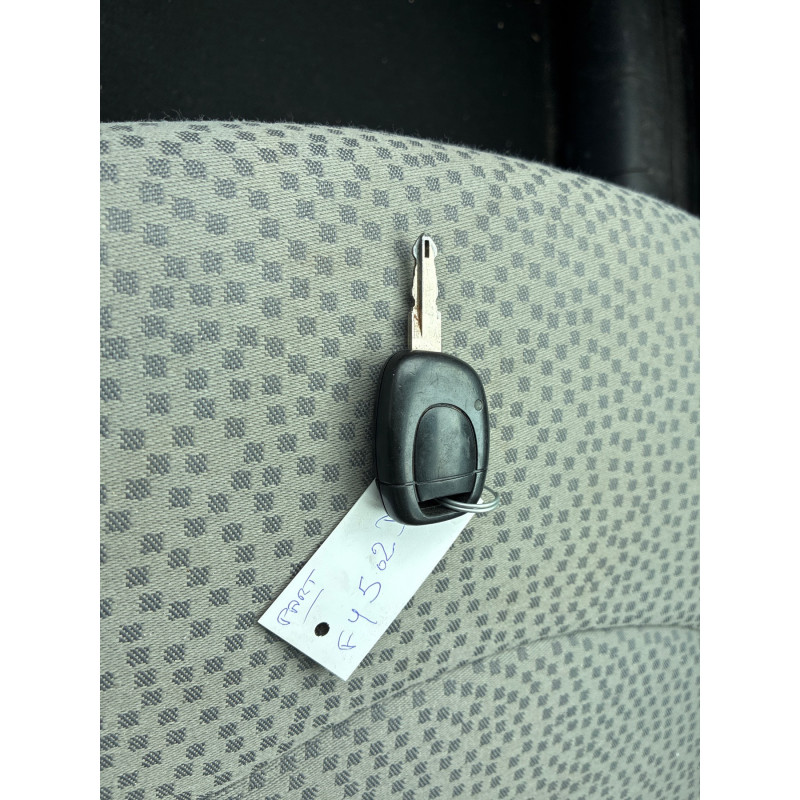 Bouton de warning RENAULT CLIO 2 CAMPUS Photo n°19