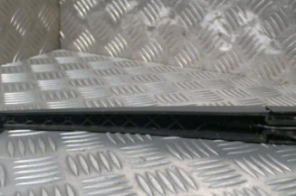 Bras essuie glace arriere PEUGEOT 207