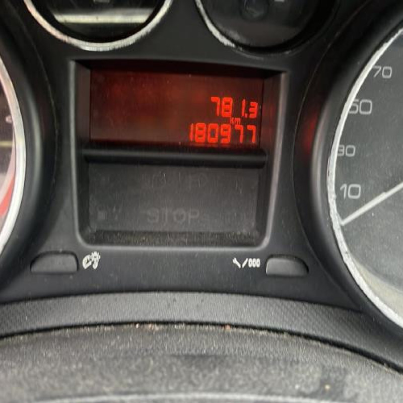 Pretensionneur de ceinture avant gauche PEUGEOT 308 1 Photo n°4