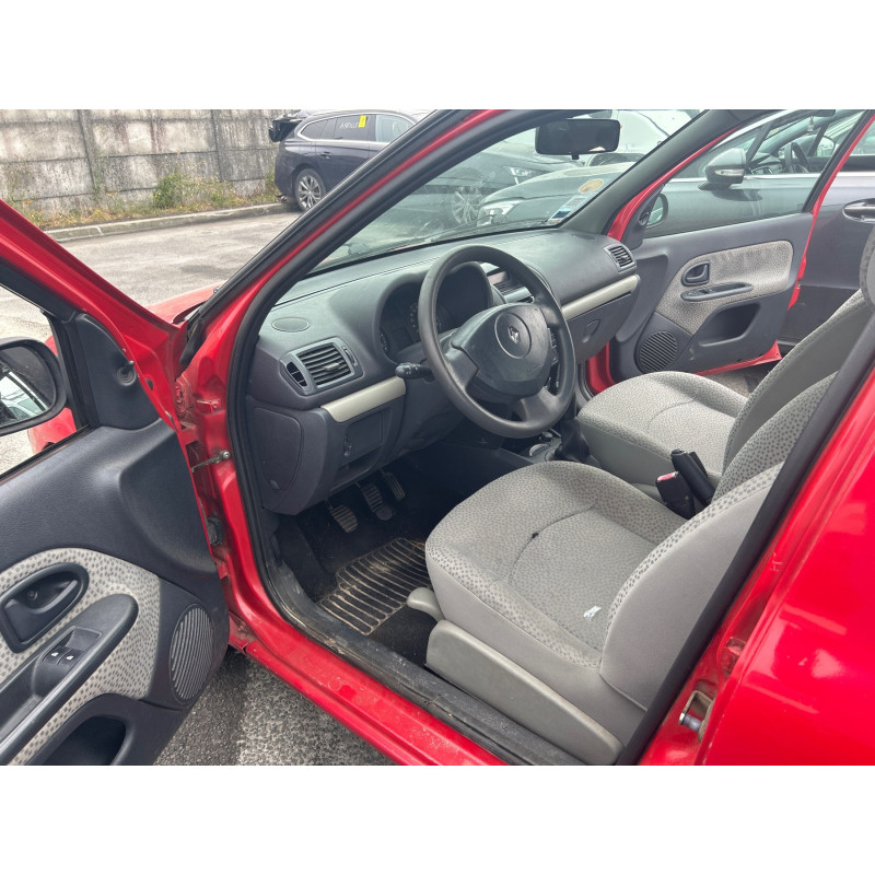 Arret de porte arriere gauche RENAULT CLIO 2 CAMPUS Photo n°10