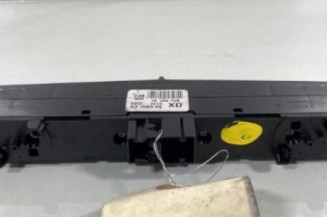 Bouton de warning OPEL ZAFIRA B