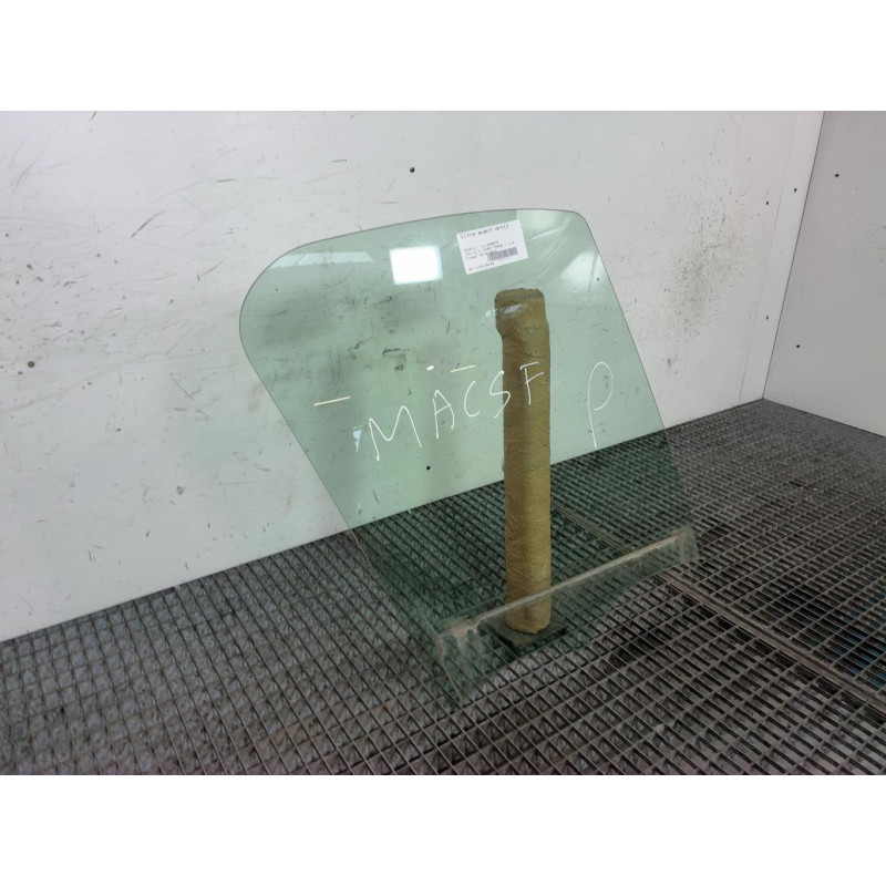 Vitre avant droit RENAULT TRAFIC 3 COURT Photo n°3