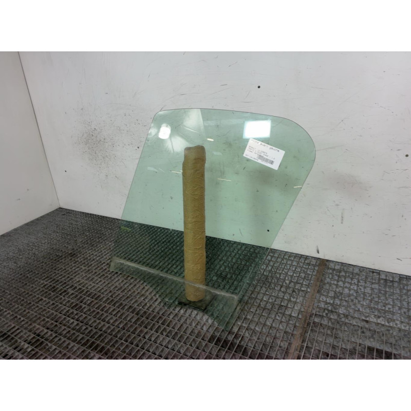 Vitre avant gauche RENAULT TRAFIC 3 COURT Photo n°3