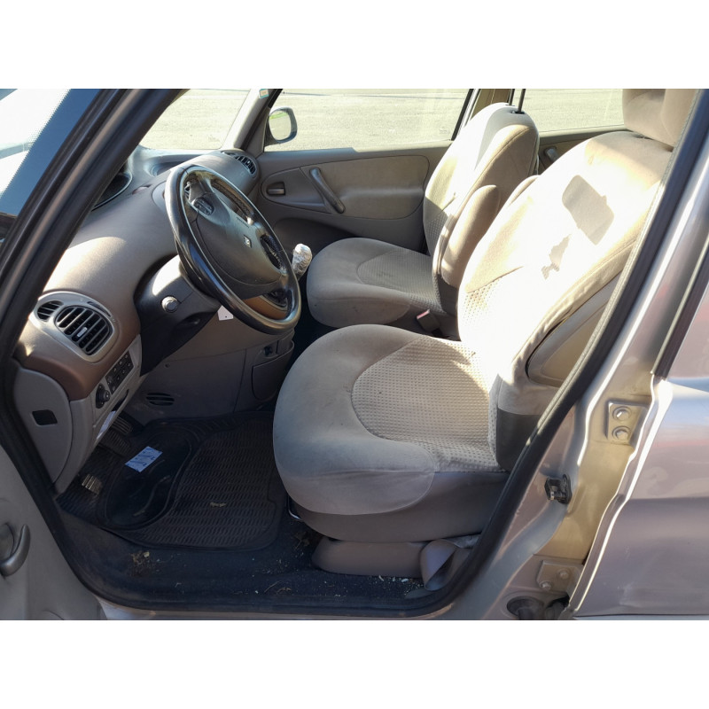 Feu arriere stop central CITROEN XSARA PICASSO Photo n°7