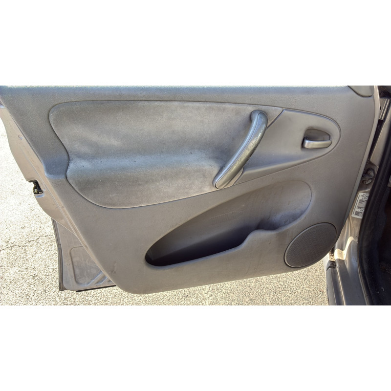 Leve vitre electrique avant gauche CITROEN XSARA PICASSO Photo n°20