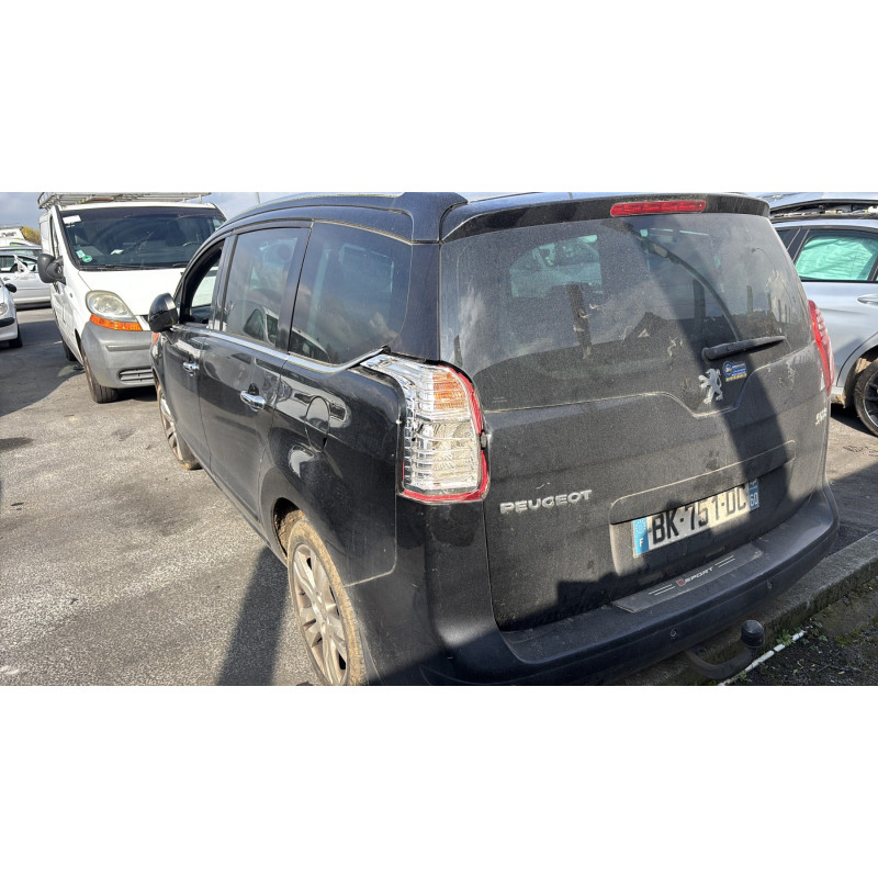 Attache ceinture avant droit PEUGEOT 5008 1 Photo n°4