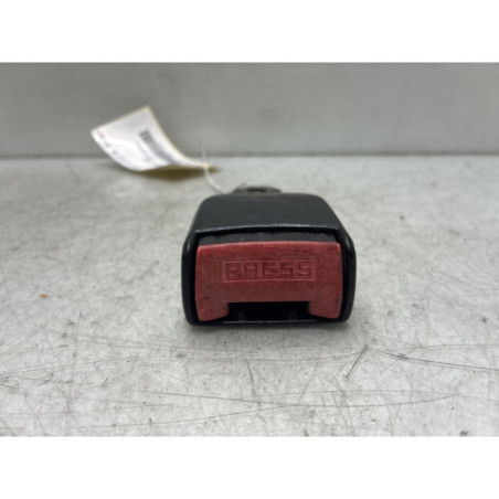 Attache ceinture avant droit RENAULT CLIO 1