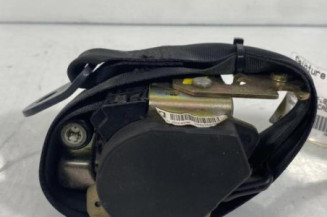 Pretensionneur de ceinture avant droit PEUGEOT 206