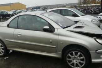 Pretensionneur de ceinture avant droit PEUGEOT 206