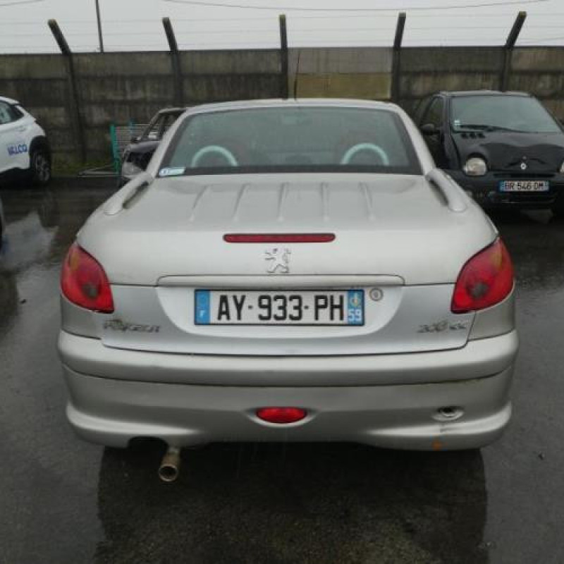 Pretensionneur de ceinture avant droit PEUGEOT 206 Photo n°6