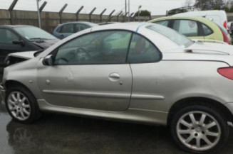 Pretensionneur de ceinture avant droit PEUGEOT 206