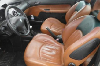 Pretensionneur de ceinture avant droit PEUGEOT 206