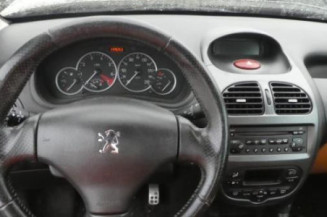 Pretensionneur de ceinture avant droit PEUGEOT 206