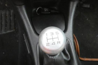 Pretensionneur de ceinture avant droit PEUGEOT 206