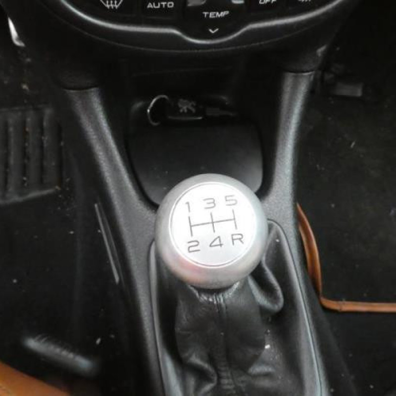 Pretensionneur de ceinture avant droit PEUGEOT 206 Photo n°12