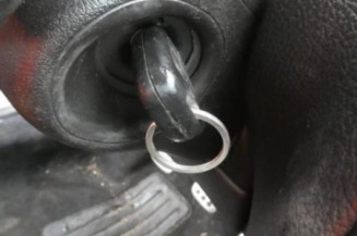 Pretensionneur de ceinture avant droit PEUGEOT 206