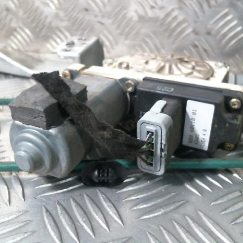 Leve vitre electrique avant droit CITROEN C2 Photo n°2