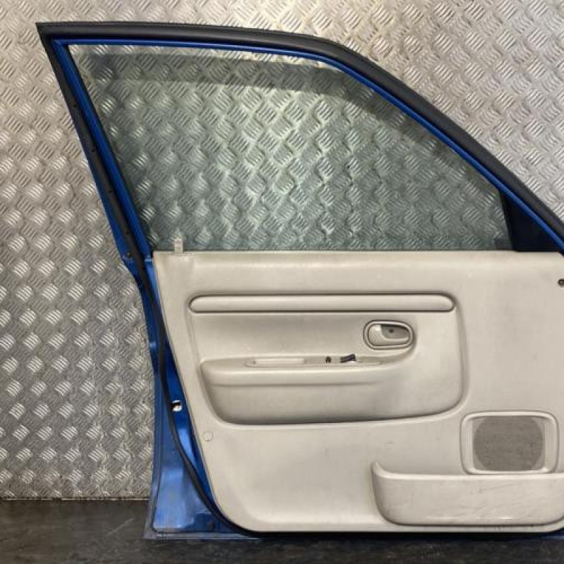 Porte avant gauche MAZDA DEMIO Photo n°4