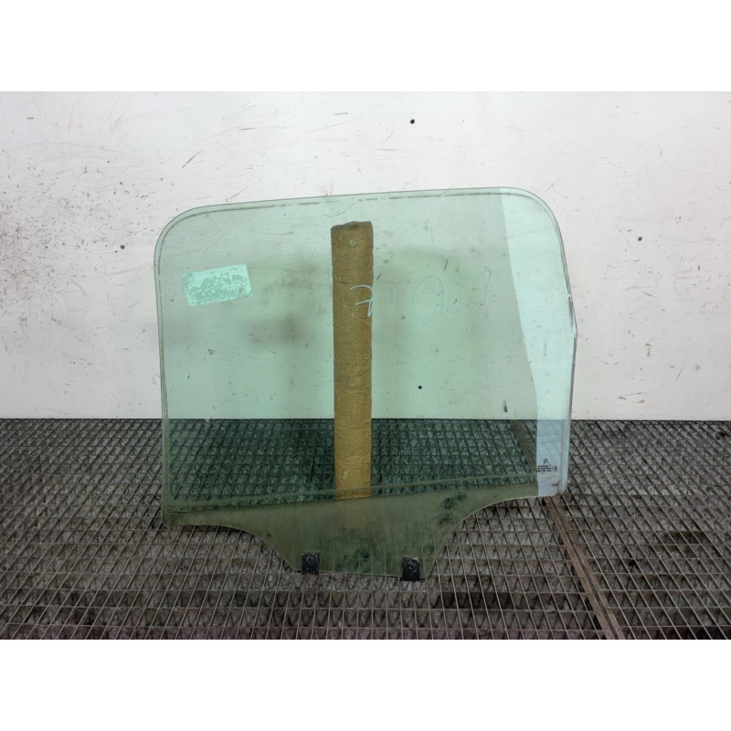 Vitre arriere droit CITROEN C3 PICASSO Photo n°4