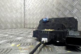 Serrure avant droit FIAT GRANDE PUNTO