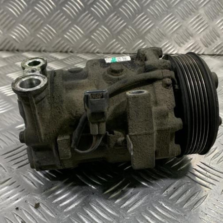 Compresseur clim FIAT GRANDE PUNTO Photo n°1