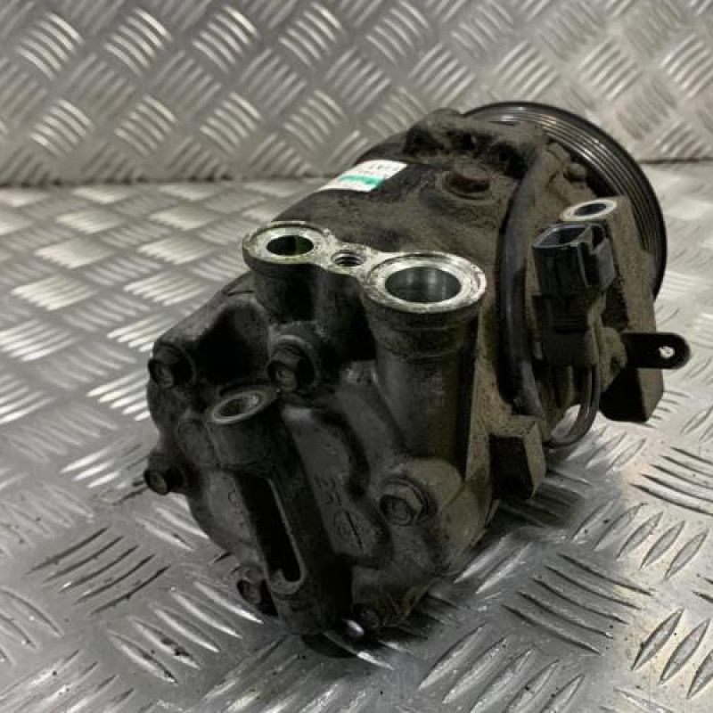 Compresseur clim FIAT GRANDE PUNTO Photo n°3