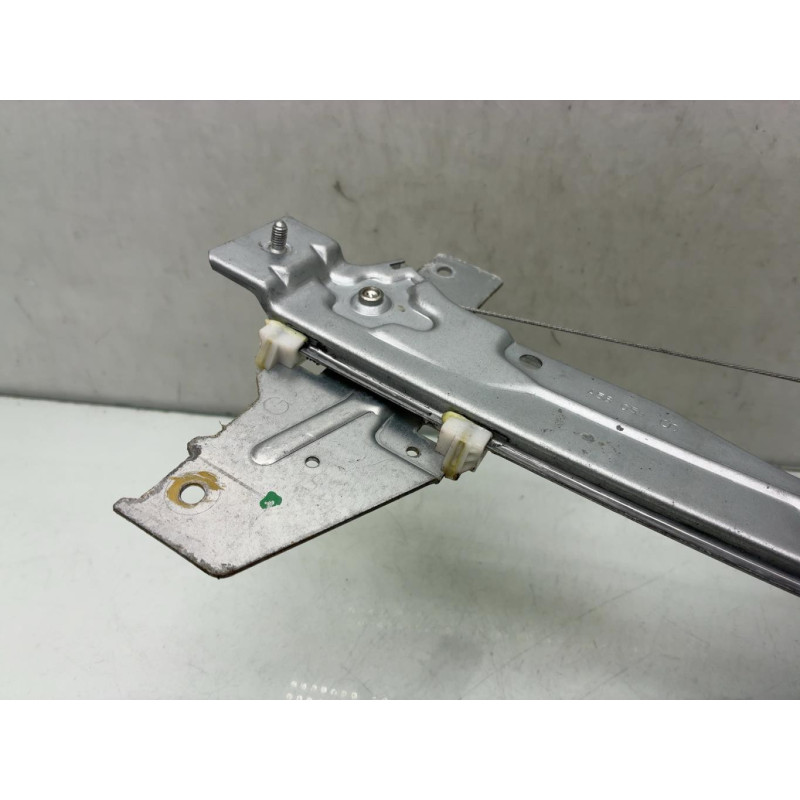 Leve vitre electrique arriere gauche CITROEN C3 PICASSO Photo n°4
