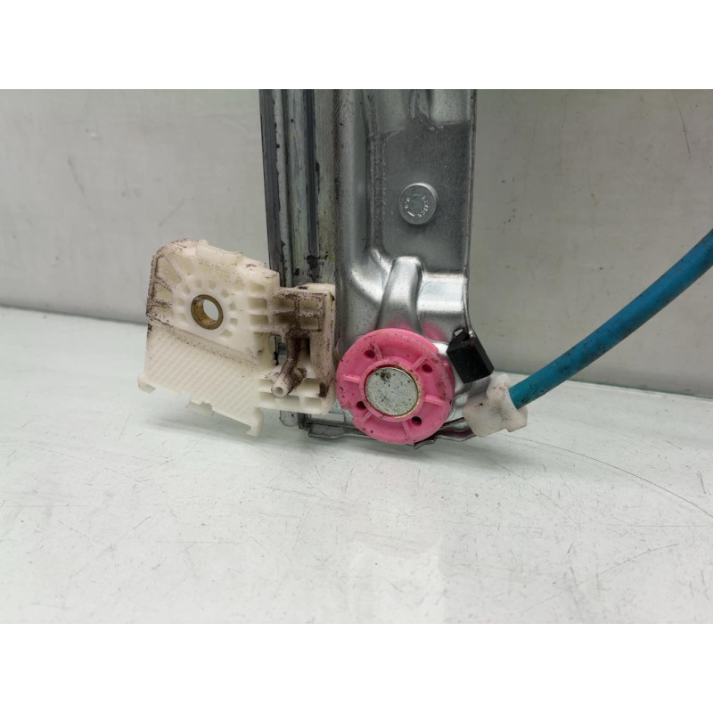 Leve vitre electrique avant droit CITROEN C3 PICASSO Photo n°3