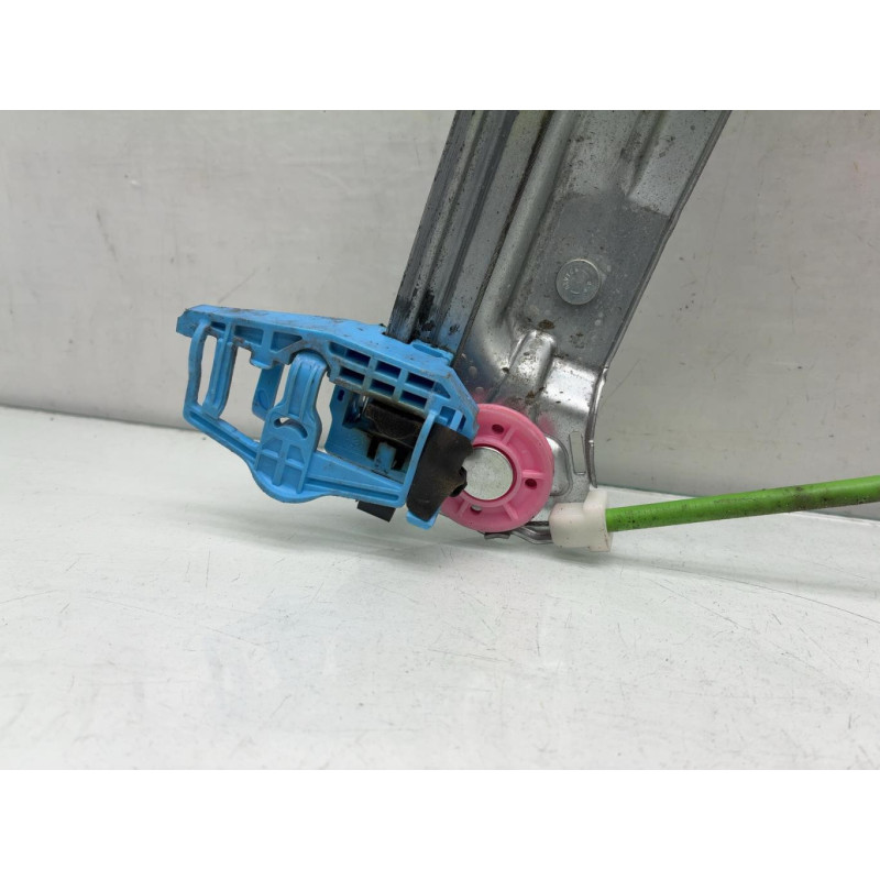 Leve vitre electrique avant gauche CITROEN C3 PICASSO Photo n°3