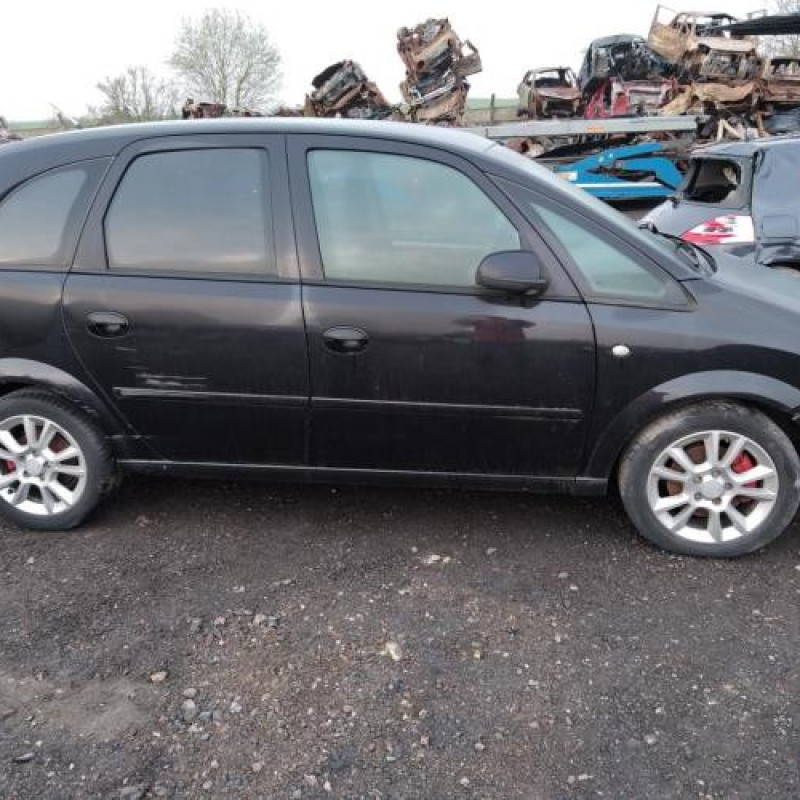 Pretensionneur de ceinture avant gauche OPEL MERIVA A Photo n°5