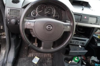 Pretensionneur de ceinture avant gauche OPEL MERIVA A