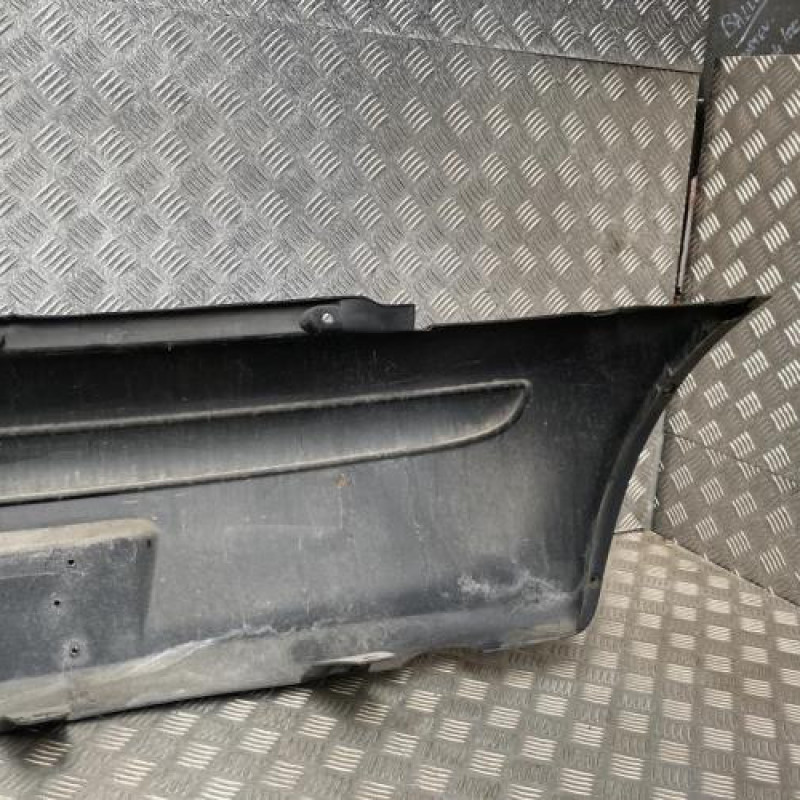 Pare choc arriere FIAT PUNTO 2 Photo n°5