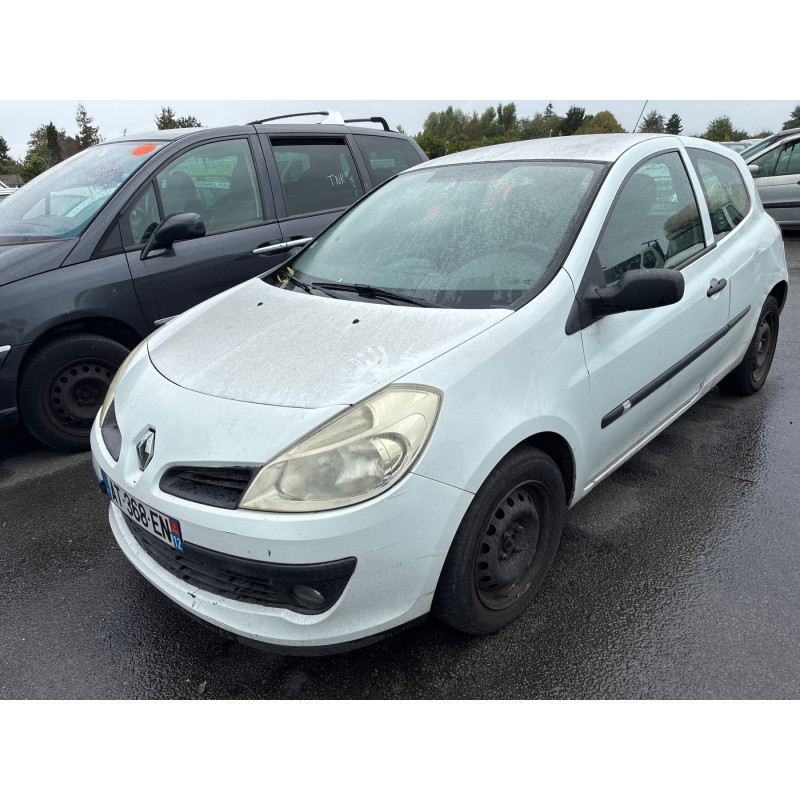 Feu arriere principal droit (feux) RENAULT CLIO 3 Photo n°10