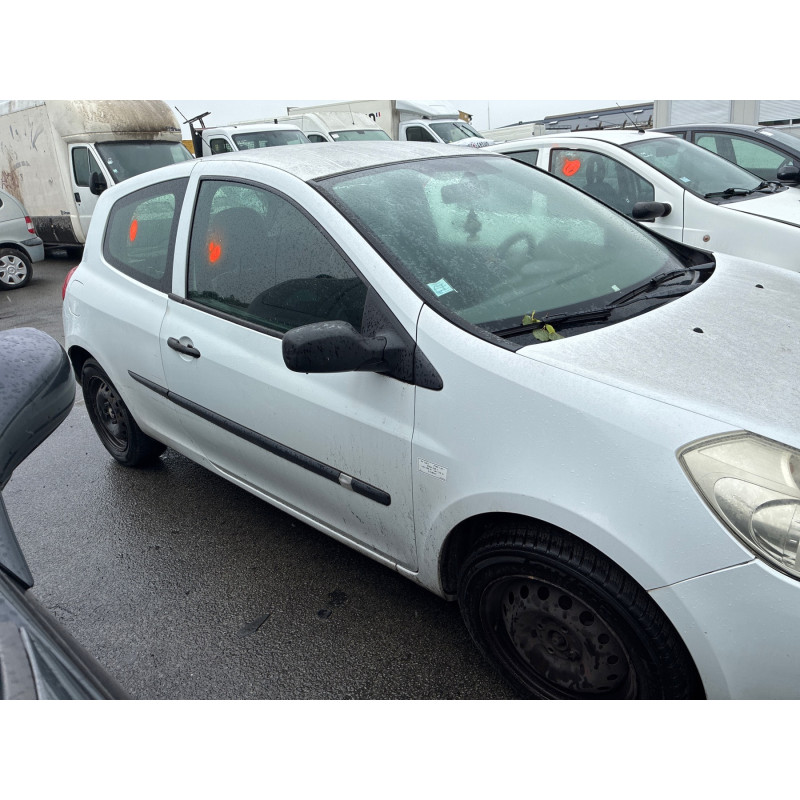 Feu arriere principal droit (feux) RENAULT CLIO 3 Photo n°11